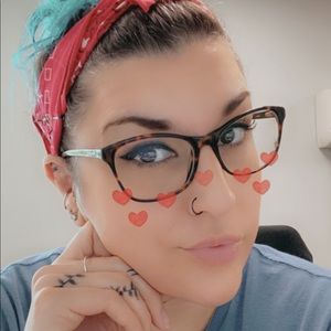 Meet your Posher, Amy